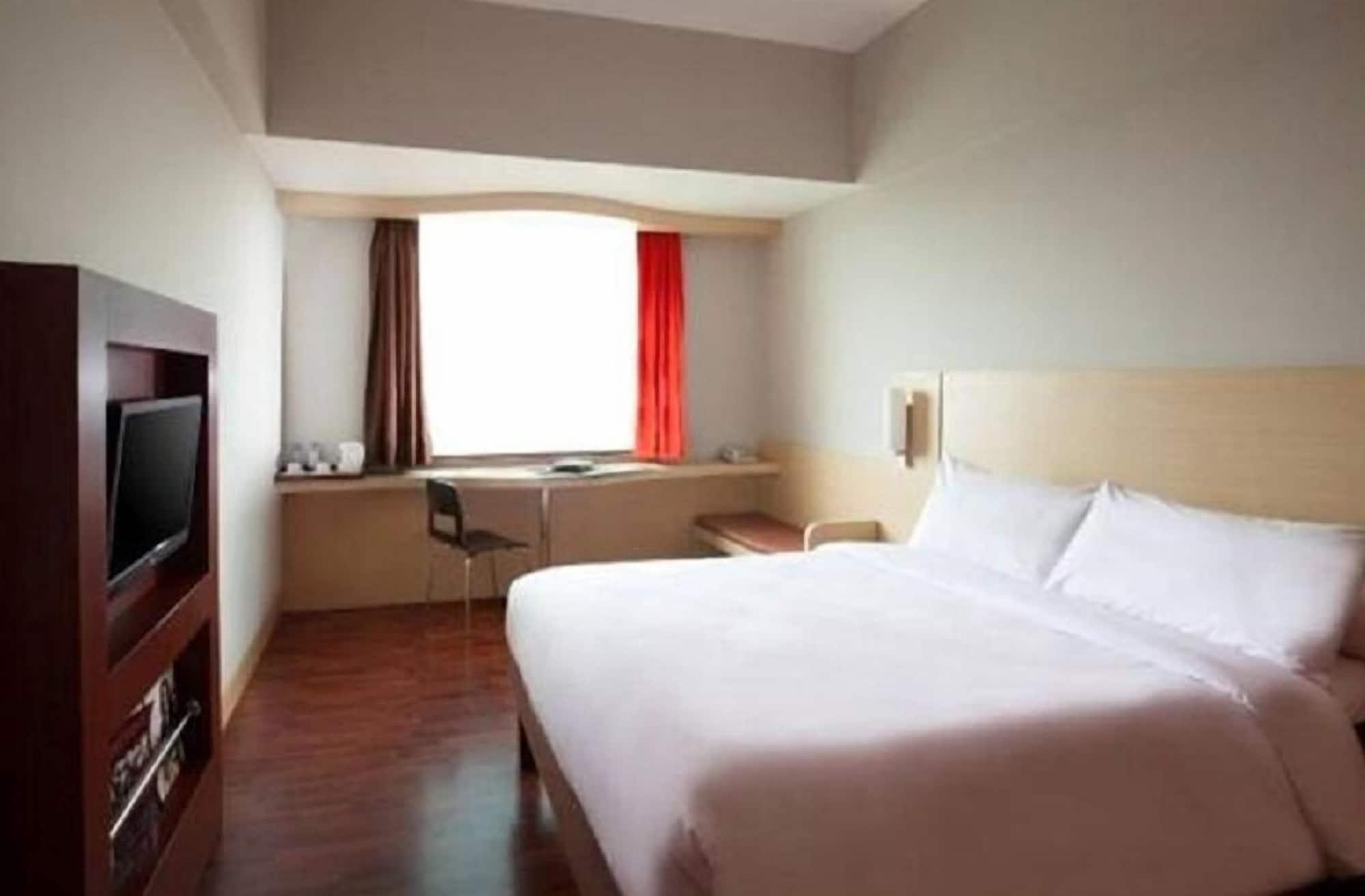 Horison Arcadia Mangga Dua Hotel Jakarta Exterior foto