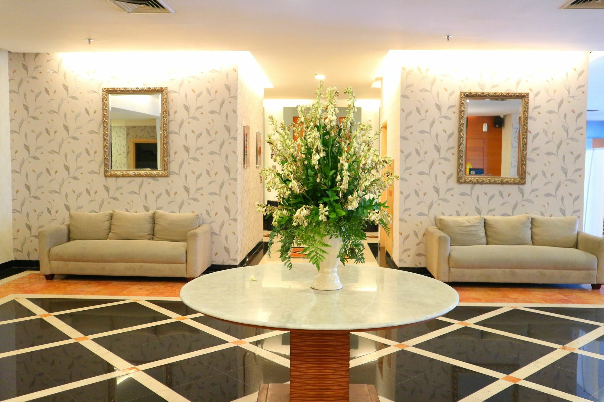 Horison Arcadia Mangga Dua Hotel Jakarta Exterior foto